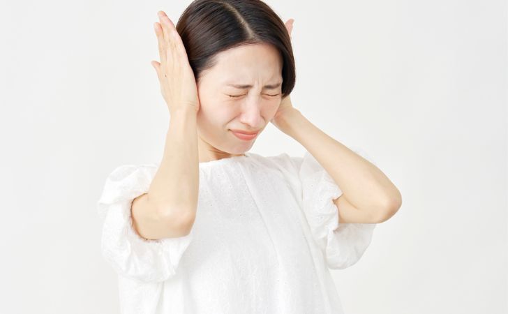 発電機の騒音対策とは?騒音レベル・規制・届出の確認ポイントを解説